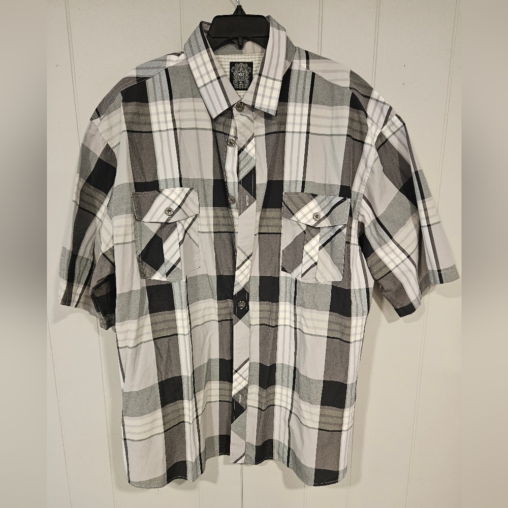 noiz Men’s Short Sleeve plaid button up shirt size 4XL black